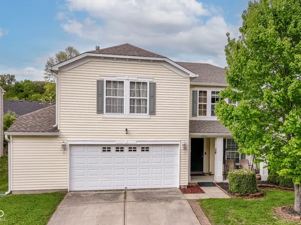 2992 Sentiment Ln, Greenwood, IN 46143
