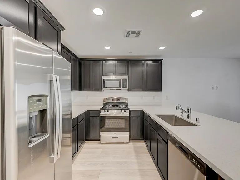 10772 Paget Ct — Photo 10