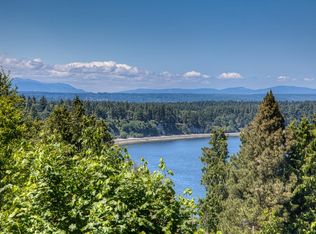 5676 NE Twin Spits Rd, Hansville, WA 98340