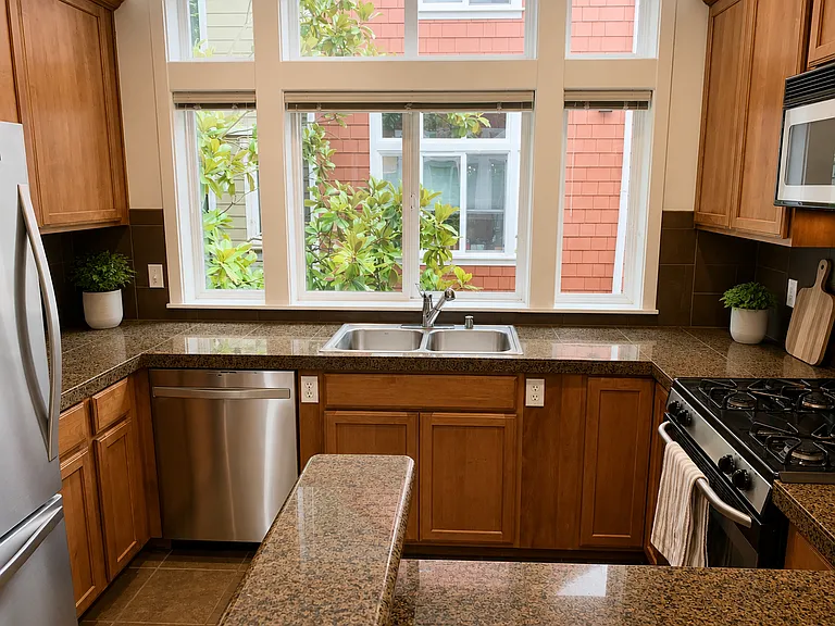 6522B 24th Ave NE — Photo 6