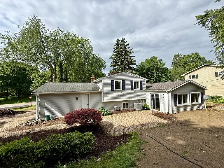 3360 Oklahoma Ct — Photo 10