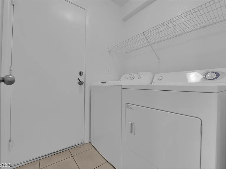 5079 Desert Dandelion Ct — Photo 22