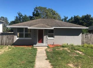 216 W Central Ave, Howey In The Hills, FL 34737