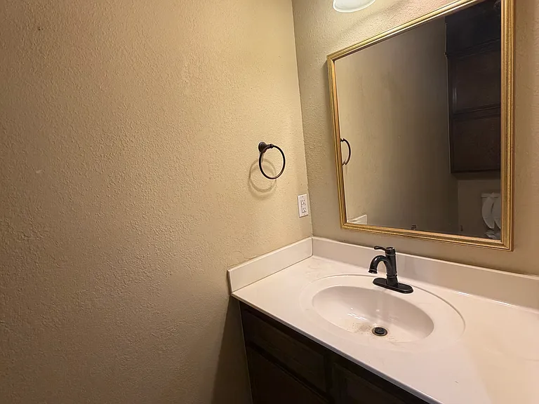 1408 S Chestnut Ave — Photo 17
