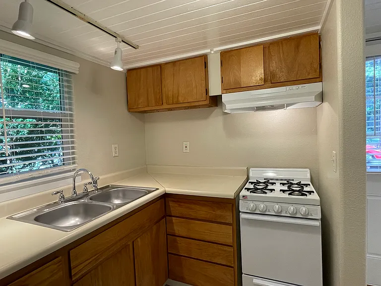 17630 Neeley Rd #6 — Photo 7