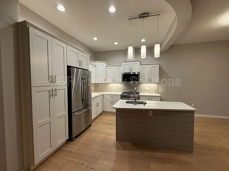 3600 Central Ave SE — Photo 8