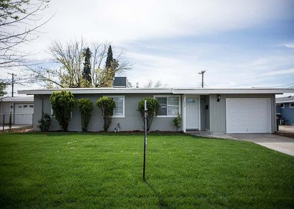 1st image of 3604 Van Owen St