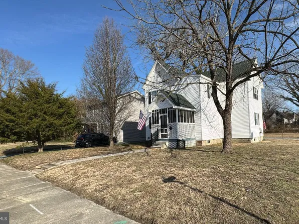 907 2nd St, Pocomoke City, MD 21851