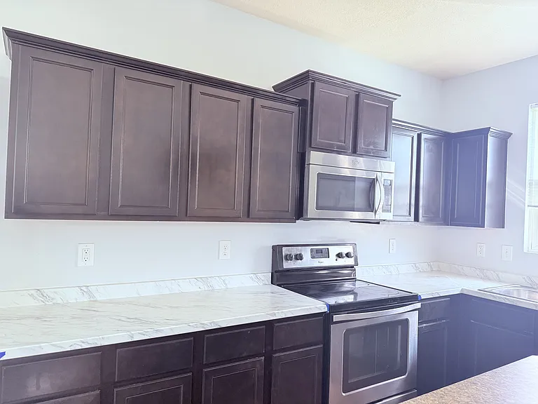 6119 Deansboro Dr — Photo 7