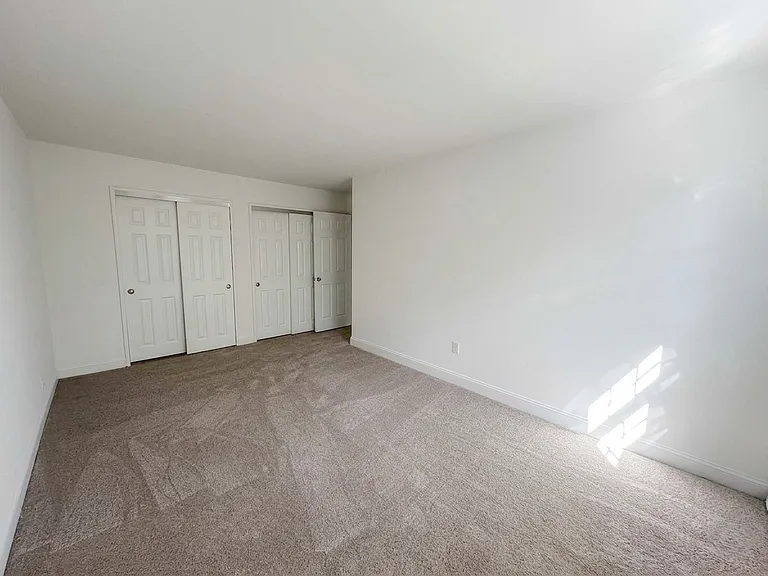 52 Manor Rd #C9 — Photo 7