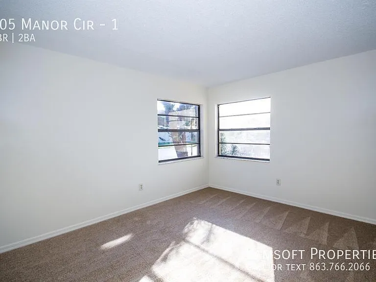 305 Manor Cir #1 — Photo 9