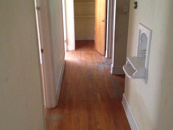 5th image of 345 Creswell Ave W