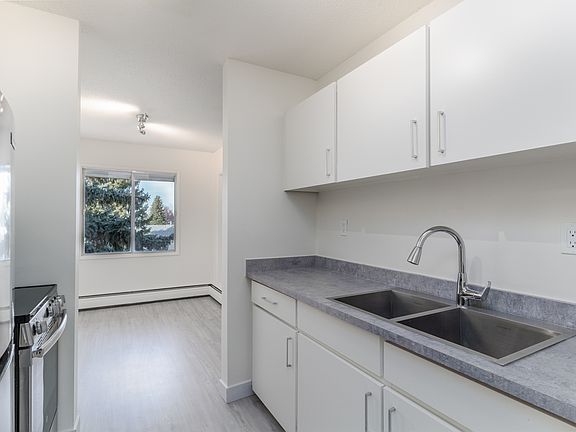 3rd image of 14707 77th St #720183