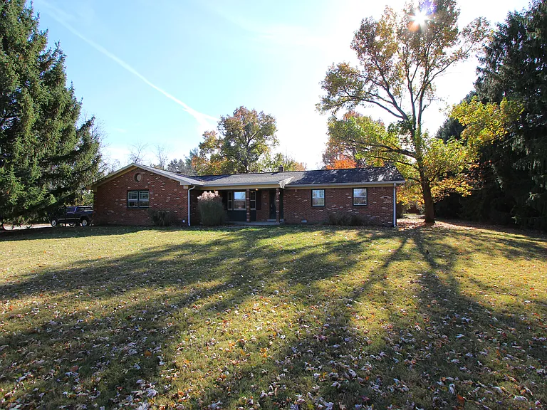7485 E County Road 400 N — Photo 1