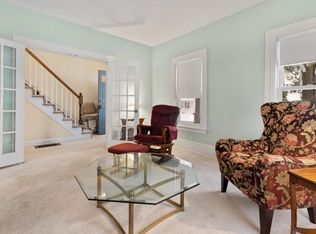 46 Chestnut St, Wakefield, MA 01880