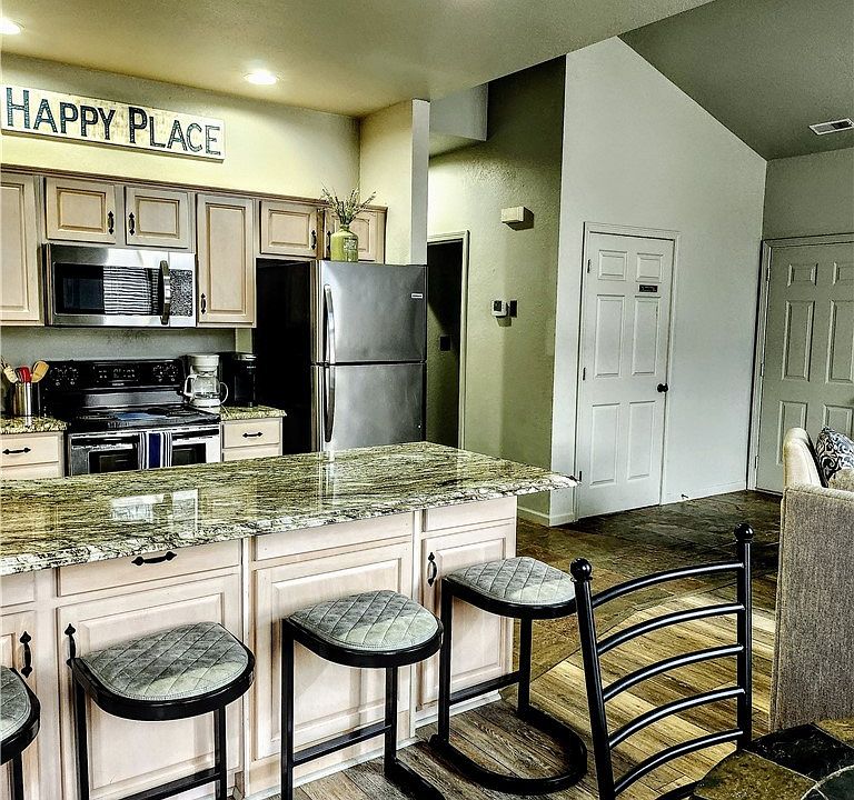 1st image of 42 Cottage Park W #32