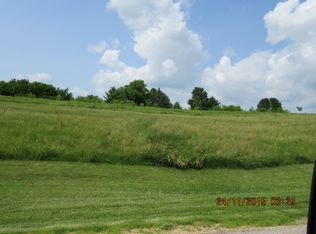 4195 Bluff Point Ct, Hazel Green, WI 53811