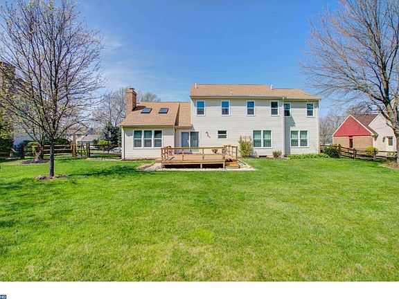4th image of 45 Beech Hill Dr