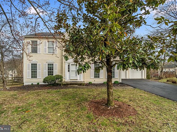 4th image of 102 Margate Ct