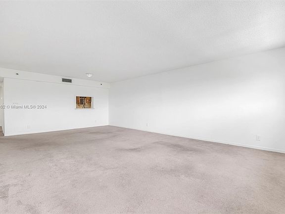 3rd image of 3200 Port Royale Dr N APT 404