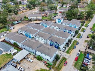 9448 Kerrwood Ln, Houston, TX 77080