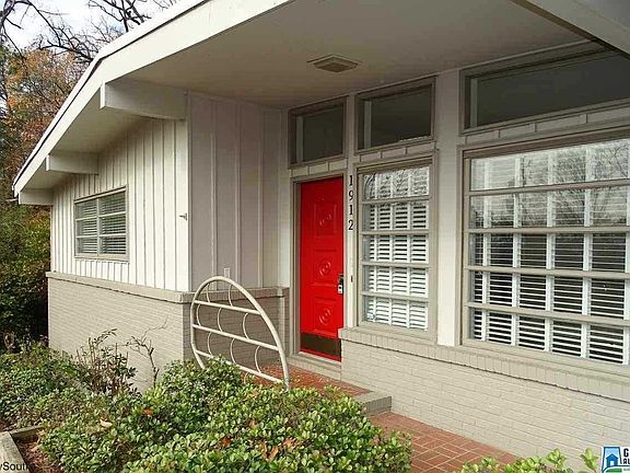 2nd image of 1912 Mayflower Dr