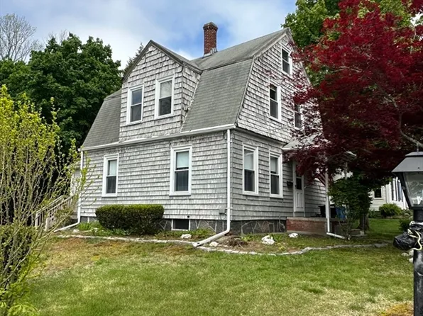 36 George St, Whitman, MA 02382