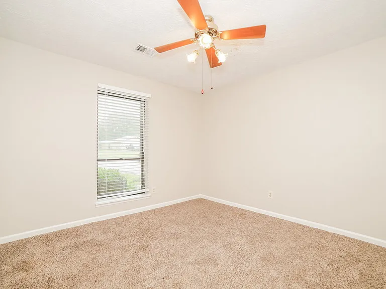 35 Windsong Ct — Photo 7