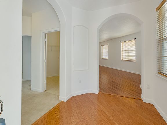 2nd image of 3414 Carriage Lake Dr