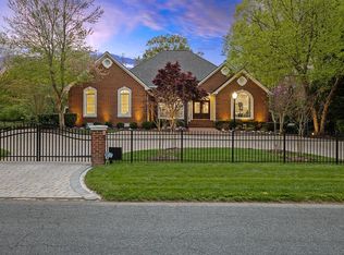 302 Portland Pl, Richmond, VA 23221