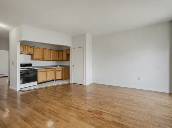 49 Bradhurst Avenue image 23 of 33