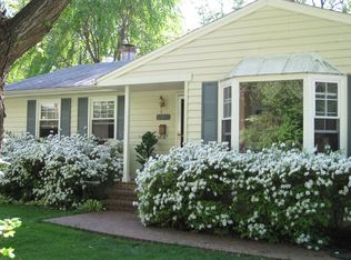 203 Ross Dr SW, Vienna, VA 22180