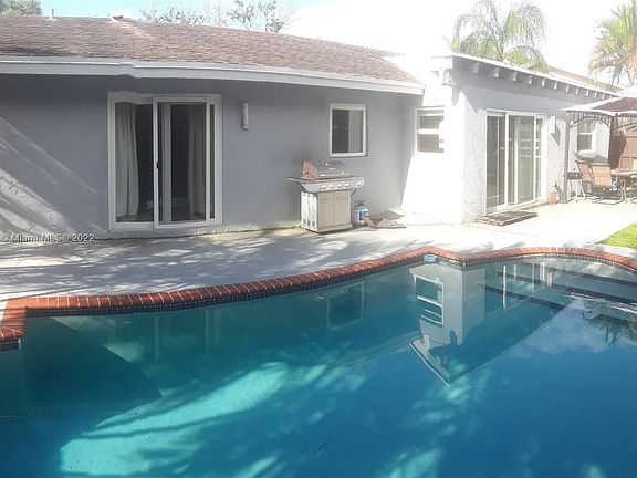 4th image of 16867 Royal Poinciana Dr #16867
