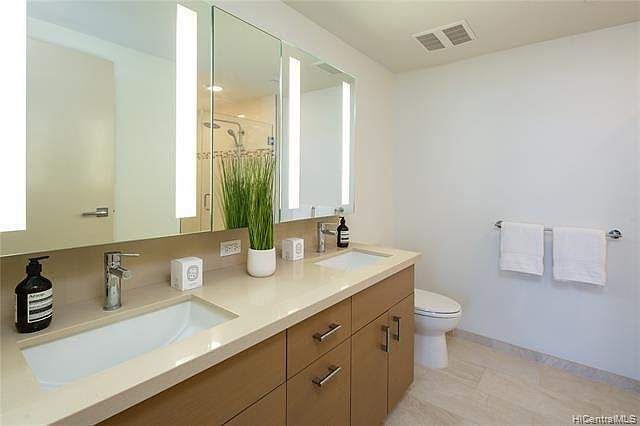 1st image of 555 South St #1006
