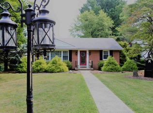 15 Orchard Rd, Staunton, VA 24401