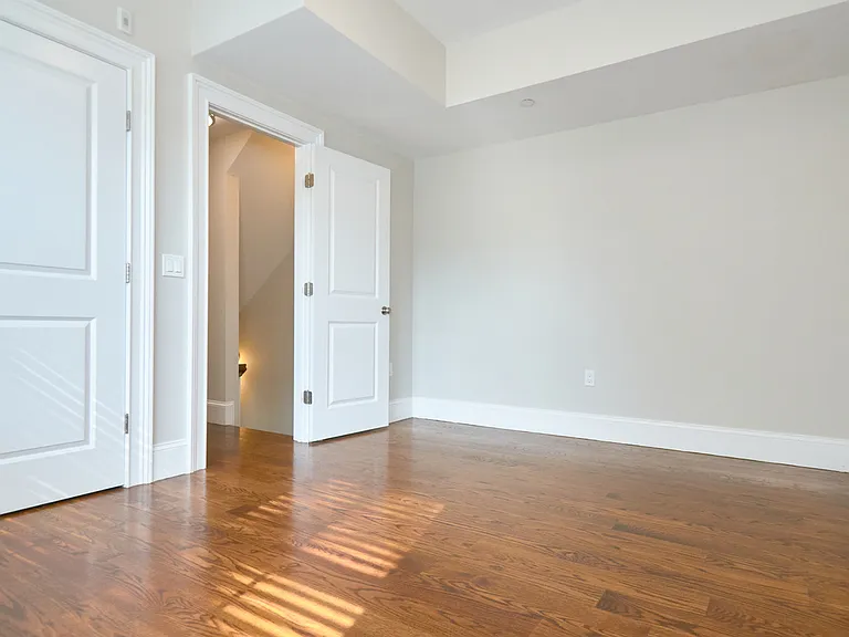 181 Putnam Ave — Photo 14