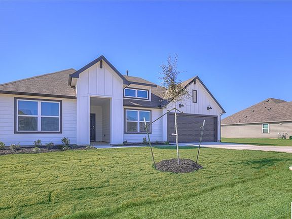 3rd image of 202 Konrad Creek Dr