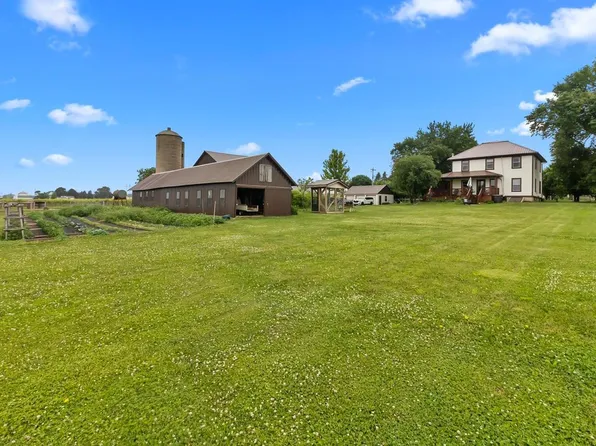 W5837 County Road A, Elkhorn, WI 53121