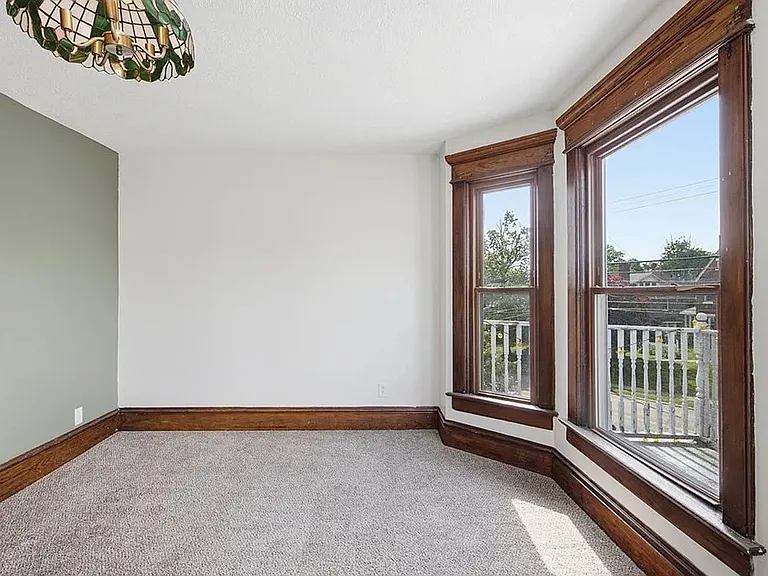 174 Marion Ave — Photo 7