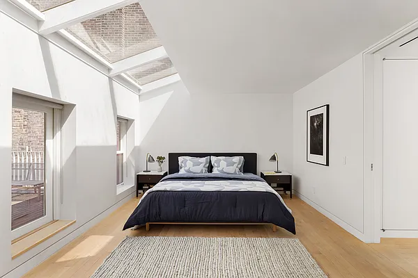 Sold by Douglas Elliman | media 22