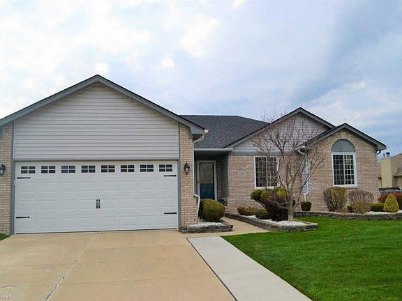 2nd image of 53065 Black Creek Dr