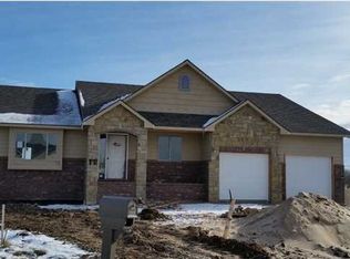 15922 E Rosewood Ct, Wichita, KS 67230