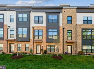 2138 Tysons Ridgeline Rd, Falls Church, VA 22043