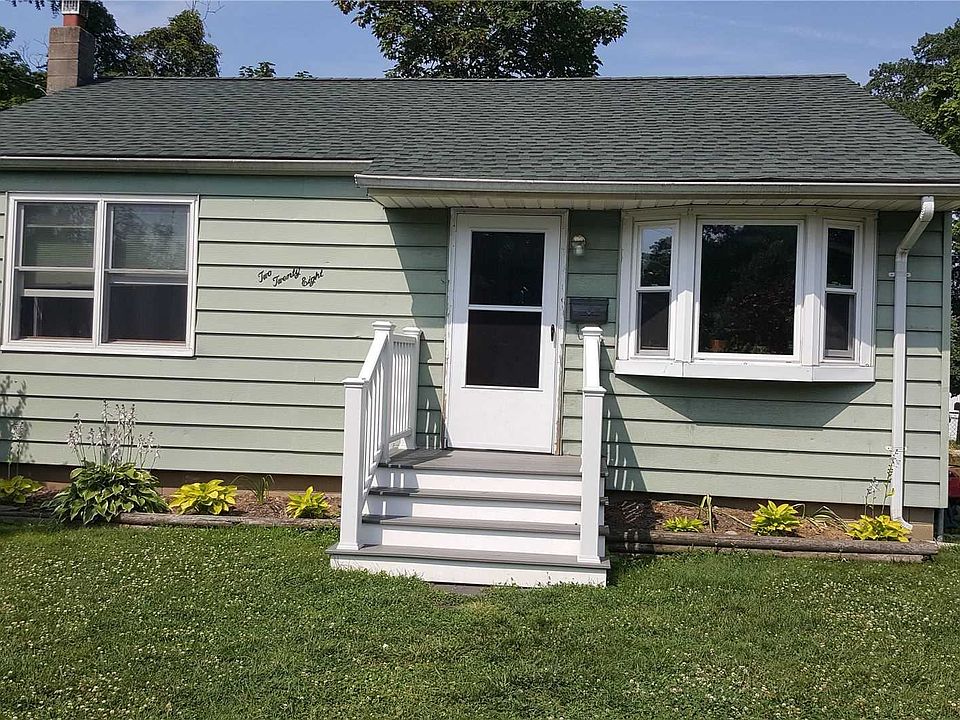 1st image of 228 Litchfield Ave