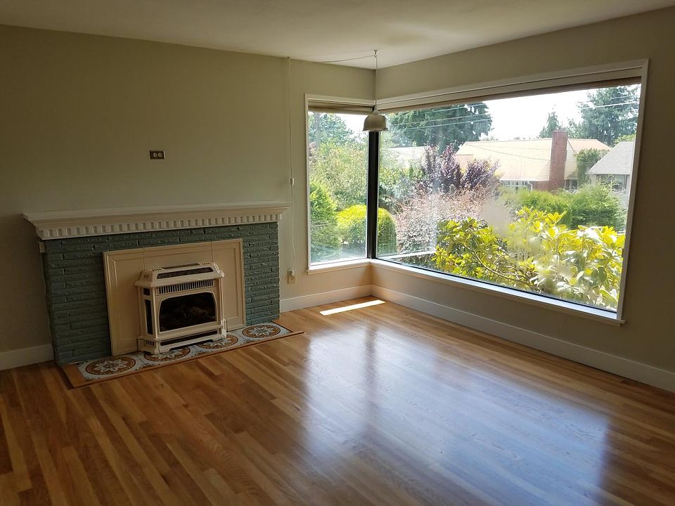 Upstairs Living Room