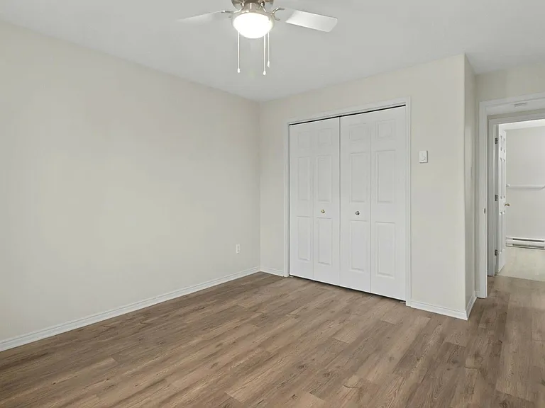 30 Fairlane Dr — Photo 5