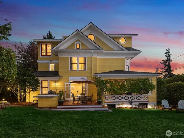 726 12th Avenue E, Seattle, WA 98102