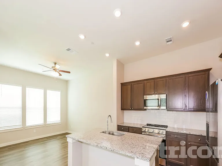 106 Cherwell Ct — Photo 7