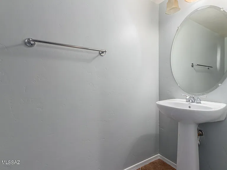 1599 W Homecoming Way — Photo 9