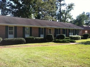 108 Greenwood Dr, Greenville, NC 27834